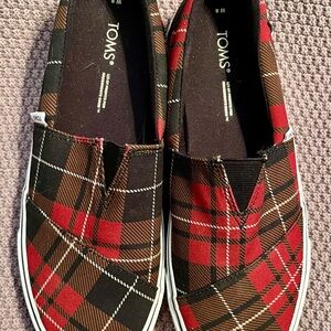 Toms Men's Red and Black Plaid Loafers